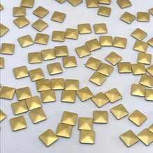 Load image into Gallery viewer, Matte Gold Square Pyramid Shaped Hotfix Nailhead / Available Size 5x5mm / 100pc